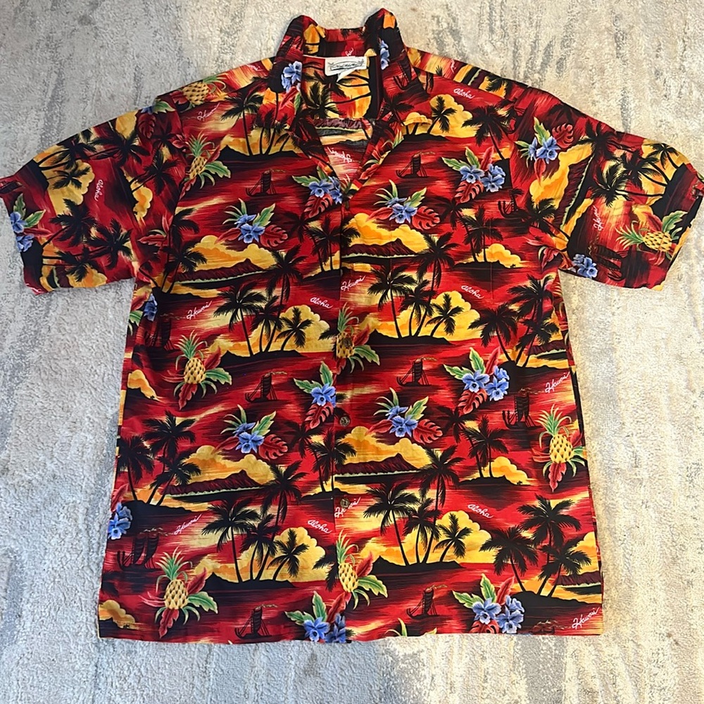 Island Alska Wear Hawaiian Shirt XL Men. Made in Hawaii.